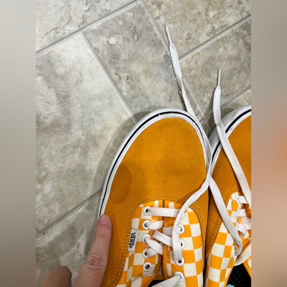Men’s checkered Vans shoes 11.5 comfy Cush yellow orange mustard - Picture 3 of 9